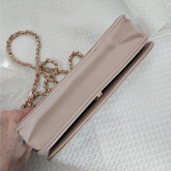 NWOT! BEBE! BABY PINK VEGAN LEATHER "DIAMOND" STUDDED LOGO MINI PURSE CROSSBODY! - Picture 6 of 14